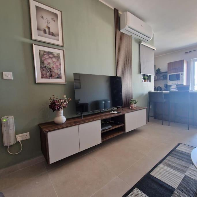 Centrally Located, Well Equipped, Stylish Flat. San Pawl il-Baħar Zewnętrze zdjęcie