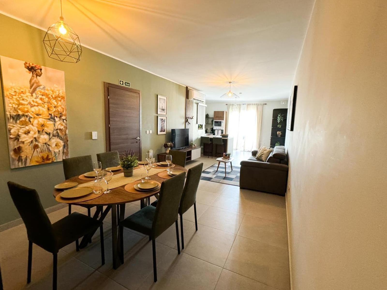 Centrally Located, Well Equipped, Stylish Flat. San Pawl il-Baħar Zewnętrze zdjęcie